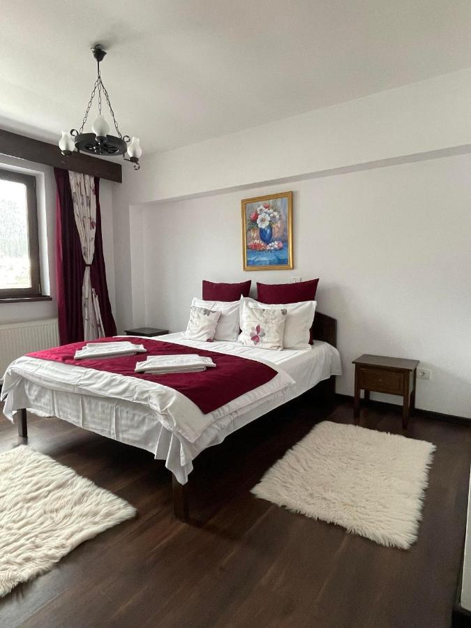 Casa Luce - Camere De Inchiriat Буштені Екстер'єр фото
